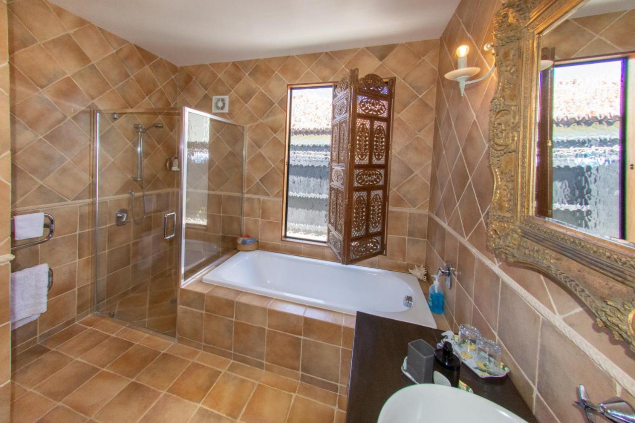 Tuscan Retreat Bed & Breakfast - Adults Only Bed & Breakfast Papamoa Exterior photo