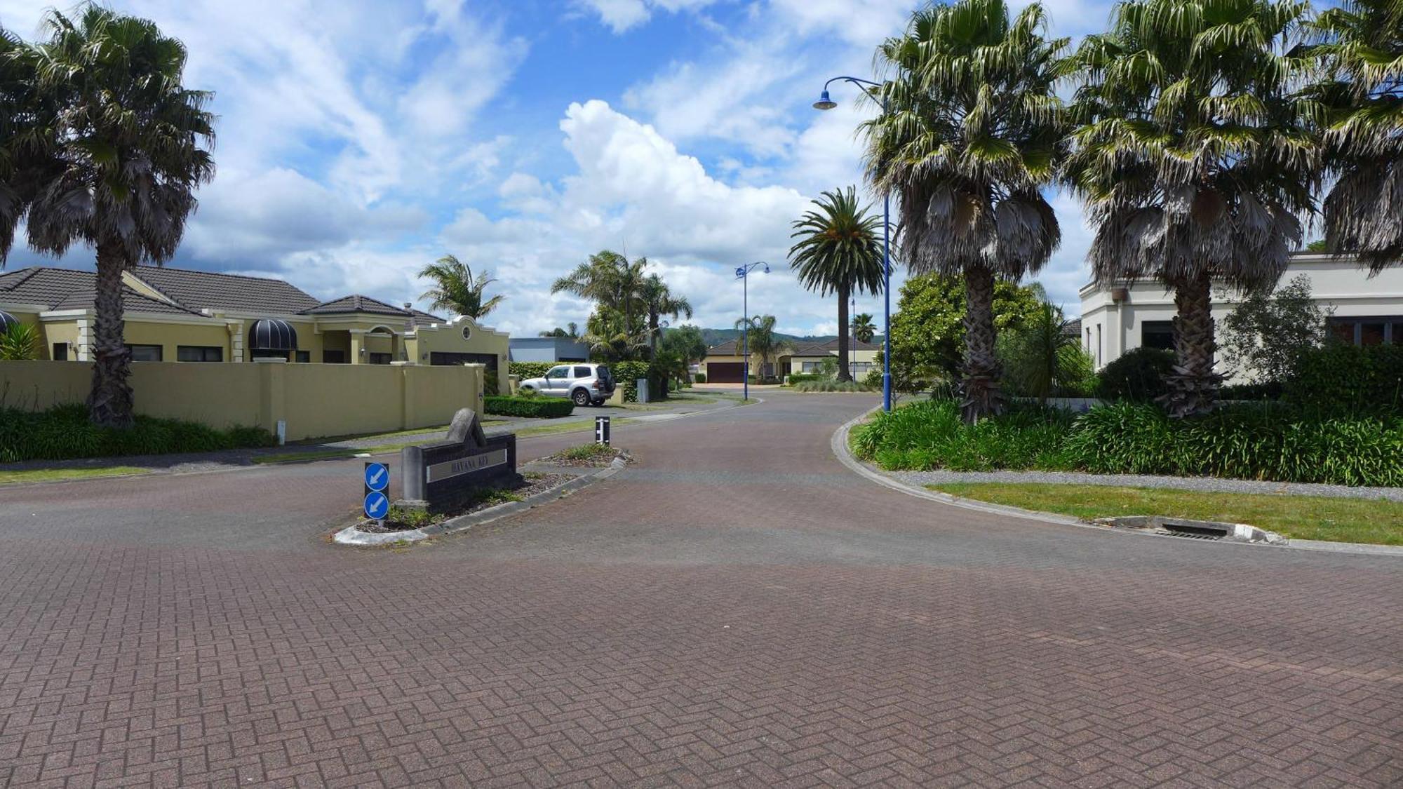 Tuscan Retreat Bed & Breakfast - Adults Only Bed & Breakfast Papamoa Exterior photo