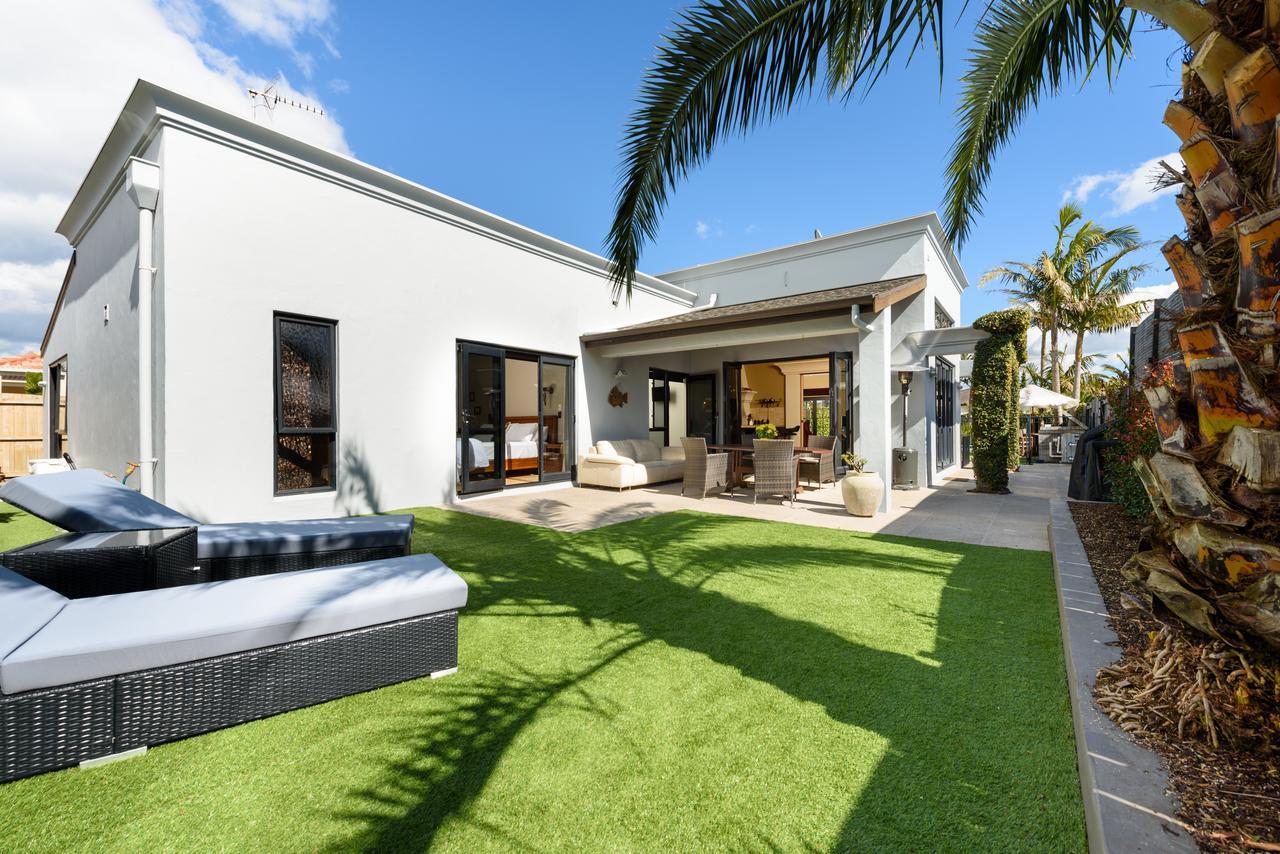 Tuscan Retreat Bed & Breakfast - Adults Only Bed & Breakfast Papamoa Exterior photo