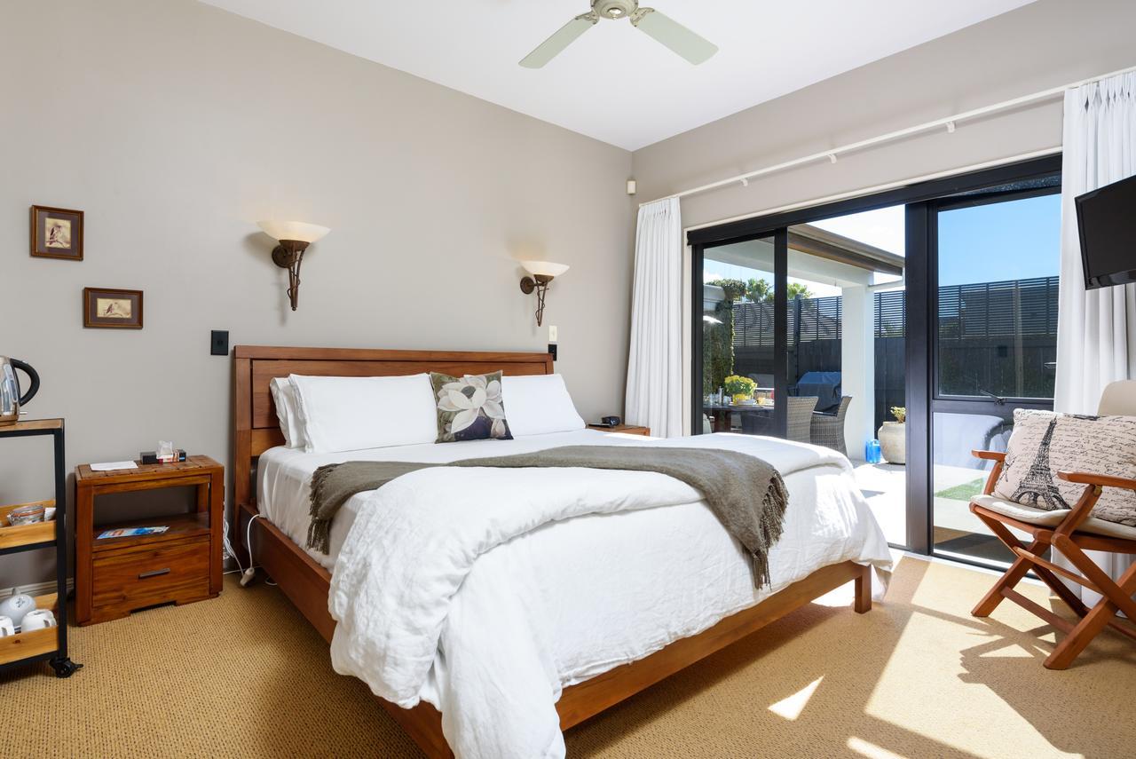 Tuscan Retreat Bed & Breakfast - Adults Only Bed & Breakfast Papamoa Exterior photo