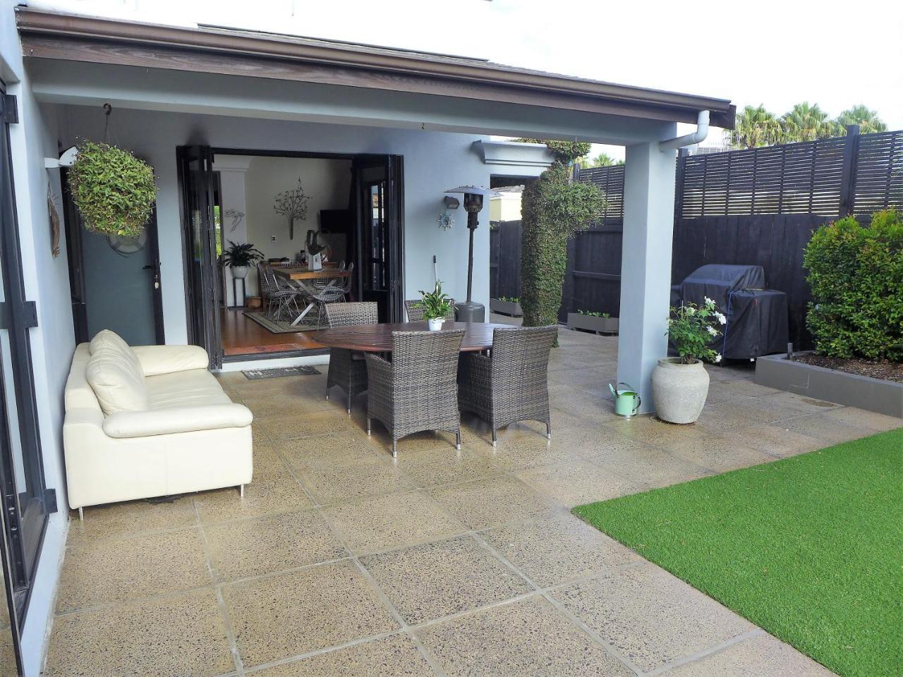 Tuscan Retreat Bed & Breakfast - Adults Only Bed & Breakfast Papamoa Exterior photo